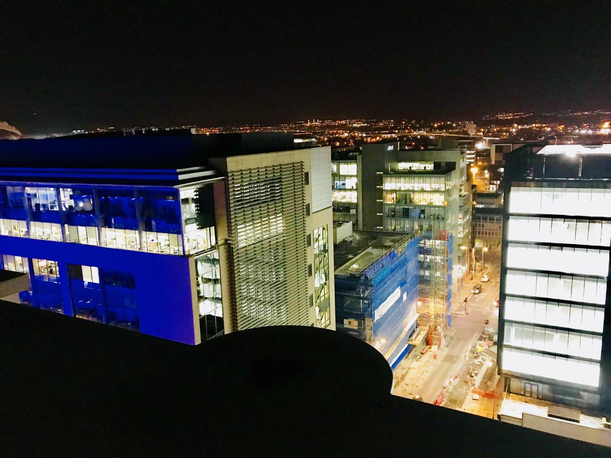 Glasgow Central Station Skyline Apartment With Parking Exterior foto
