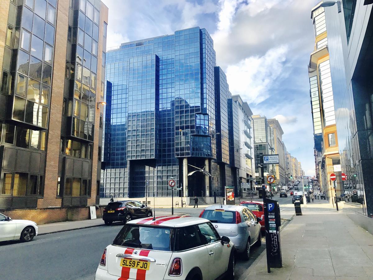 Glasgow Central Station Skyline Apartment With Parking Exterior foto
